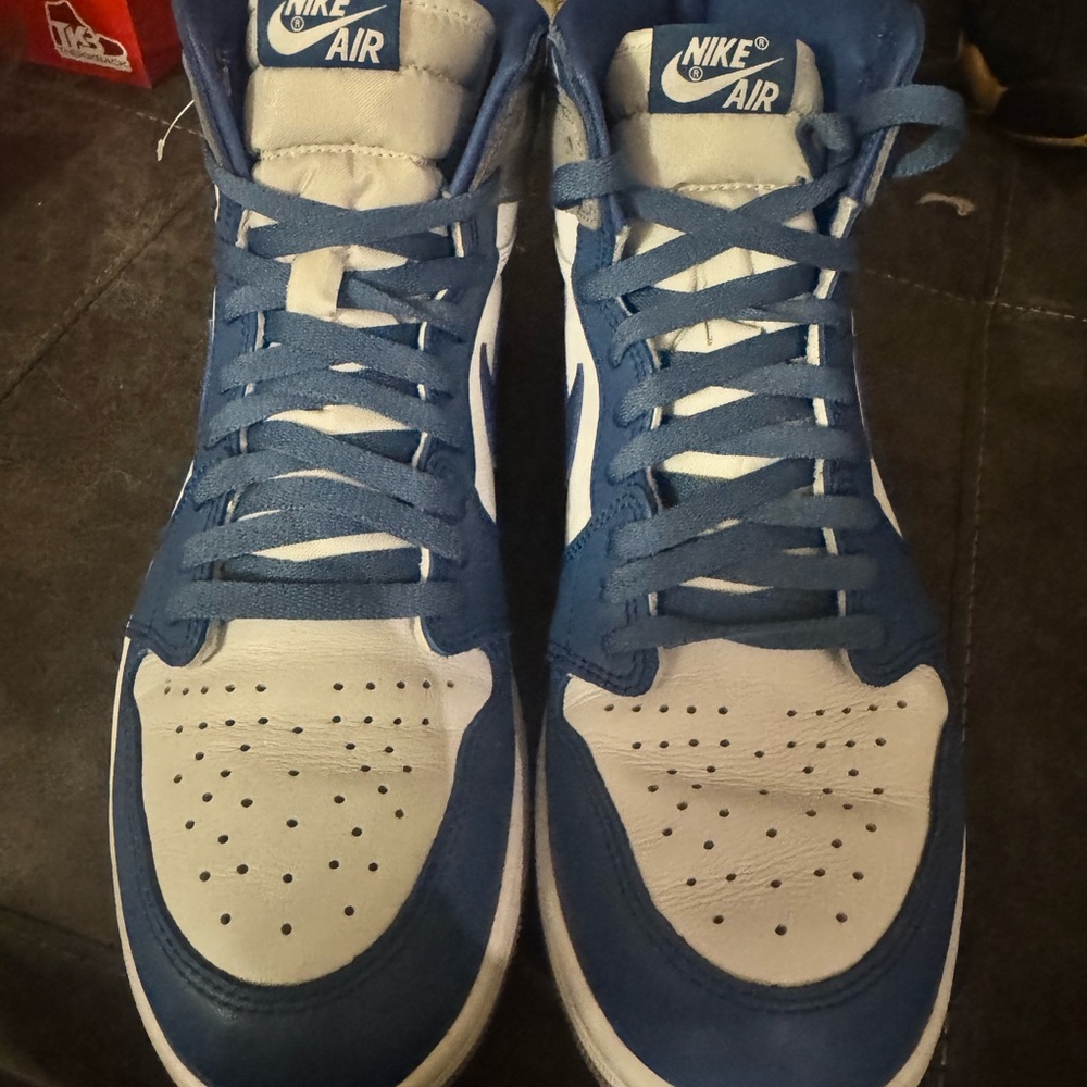 Nike Air Men's Sneakers in Blue and White